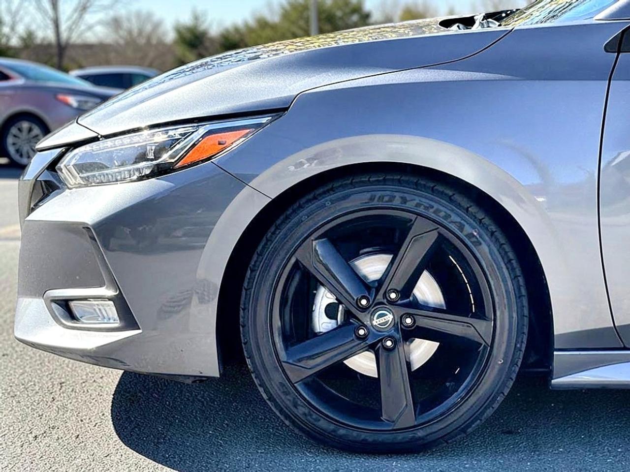 2021 Nissan Sentra SR Photo