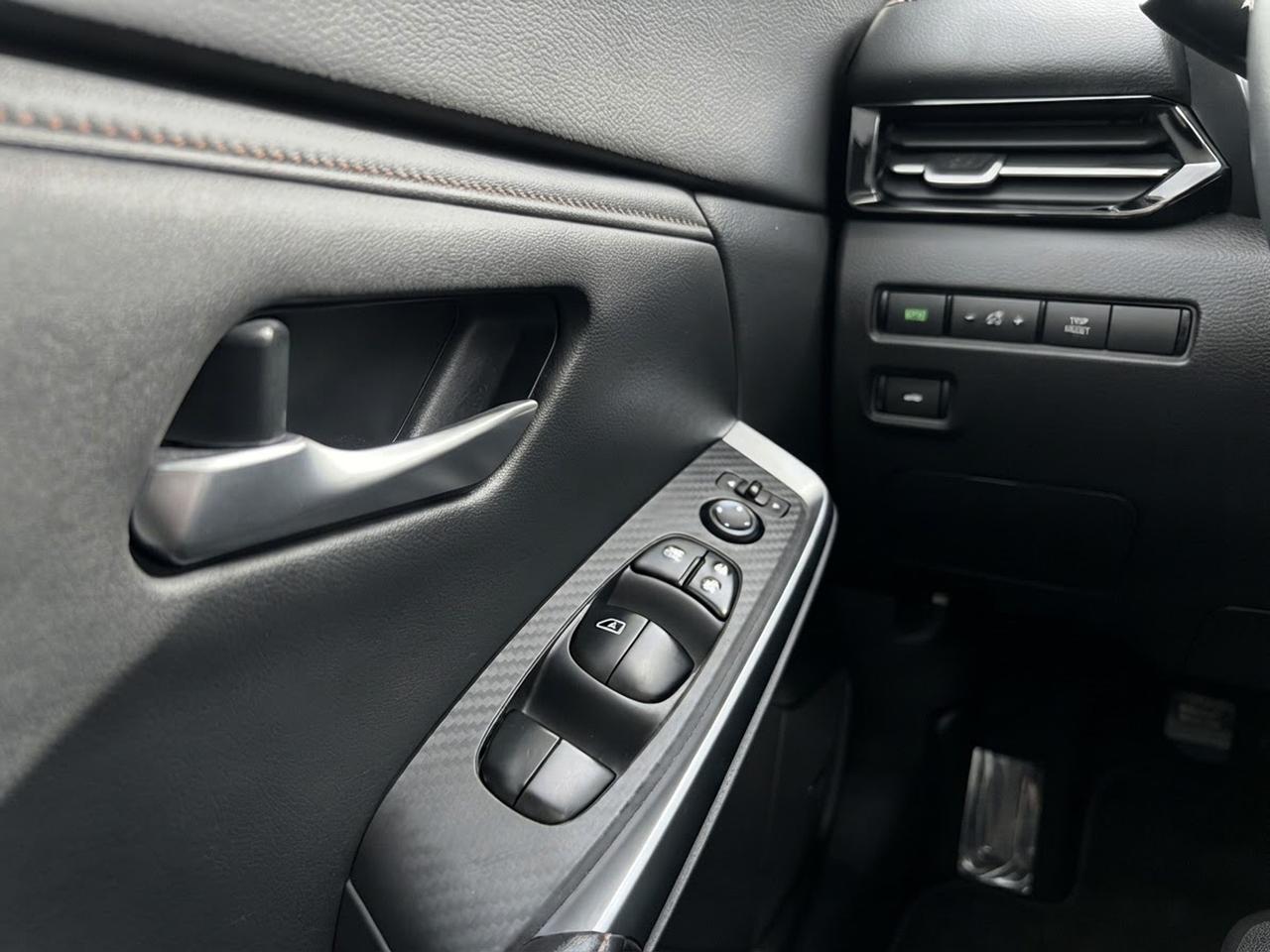 2021 Nissan Sentra SR Photo