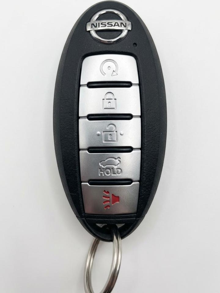 2021 Nissan Sentra SR Photo