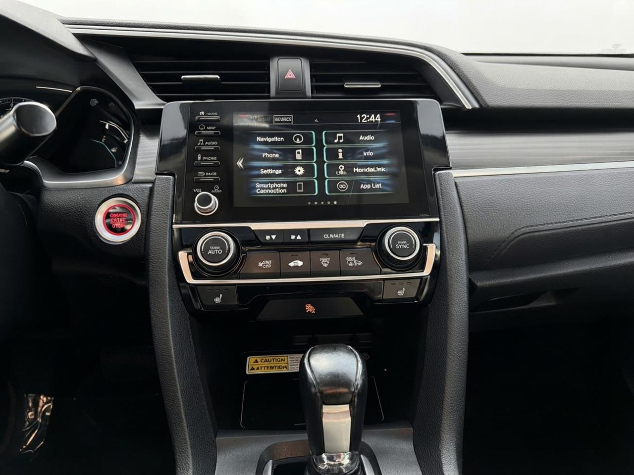 2019 Honda Civic Touring Photo