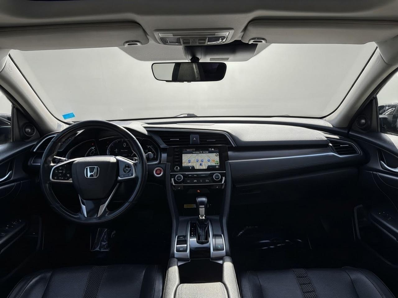 2019 Honda Civic Touring Photo