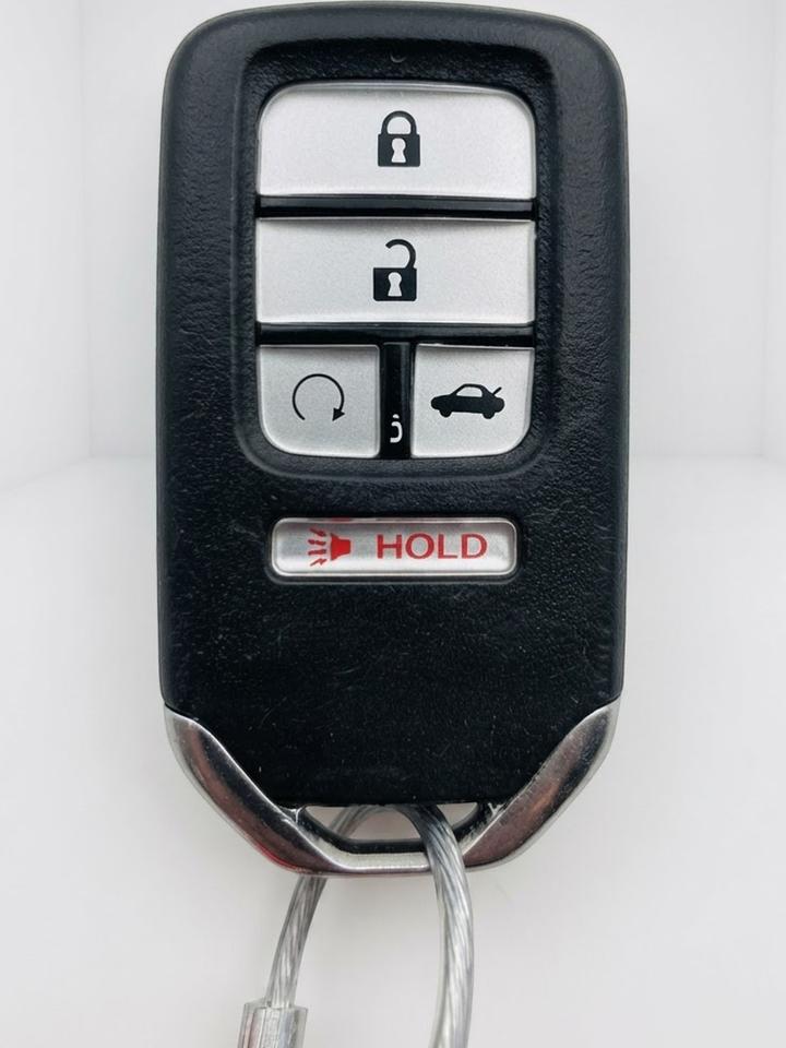 2019 Honda Civic Touring Photo