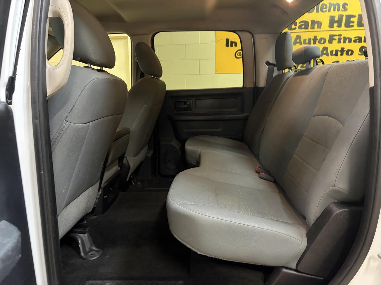 2016 RAM 1500 ST Photo