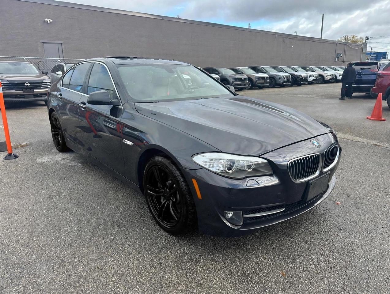 2013 BMW 5 Series 535i xDrive Photo2