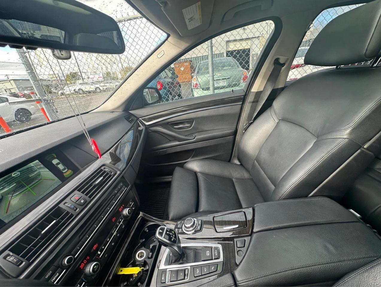 2013 BMW 5 Series 535i xDrive Photo