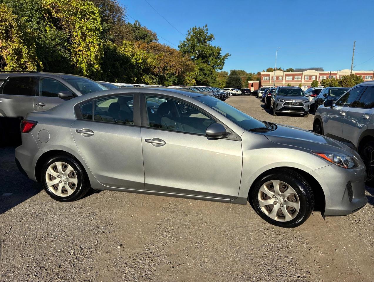 2012 Mazda MAZDA3 GX Photo3