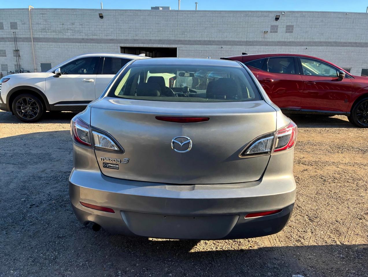 2012 Mazda MAZDA3 GX Photo