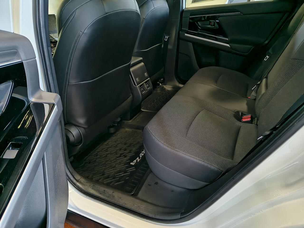 2023 Toyota bZ4X XLE Photo