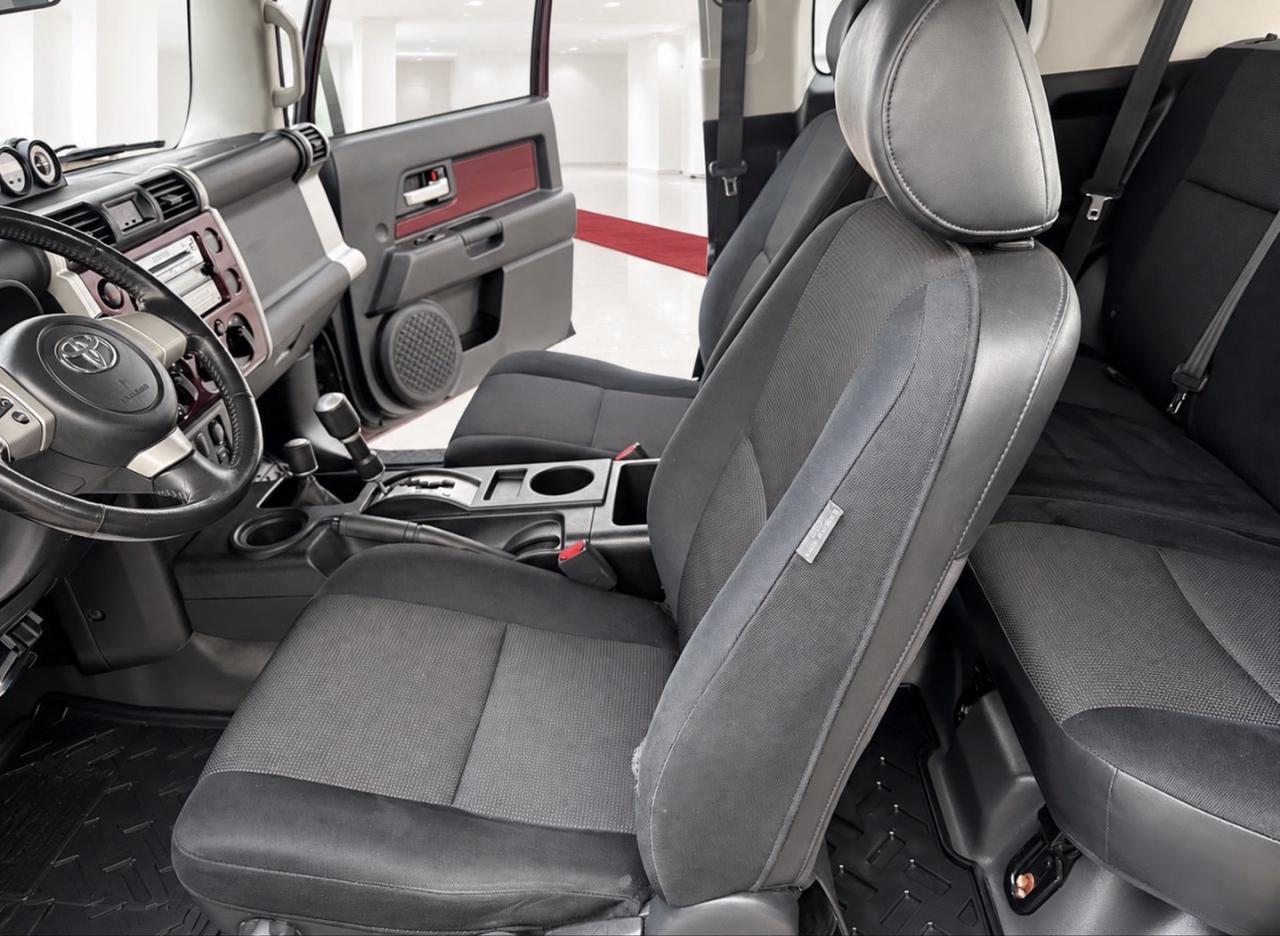 2007 Toyota FJ Cruiser 4WD - Outstanding Condition Trade-In Photo