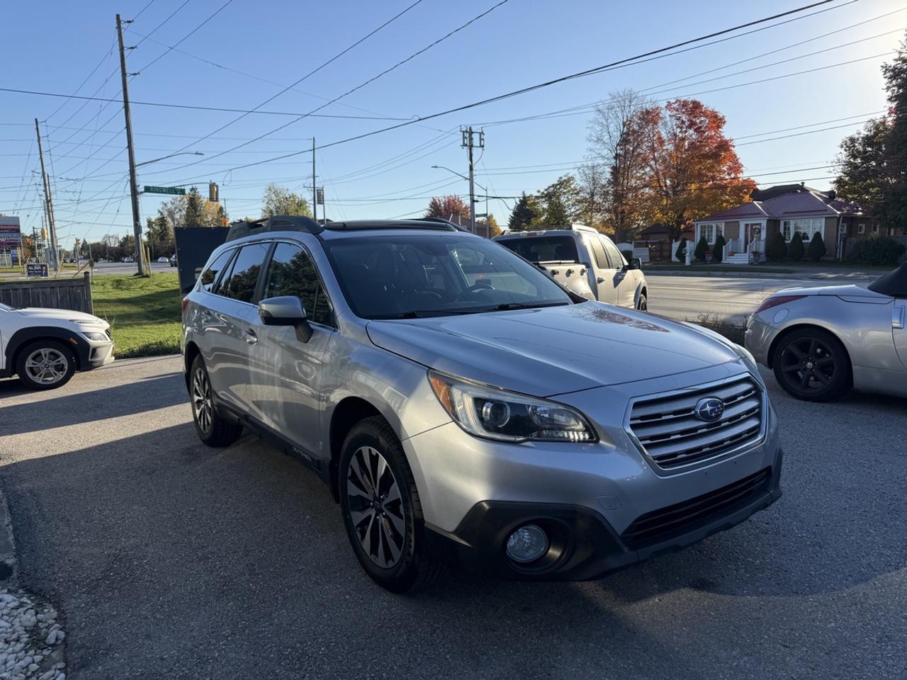 2017 Subaru Outback LIMITED Photo