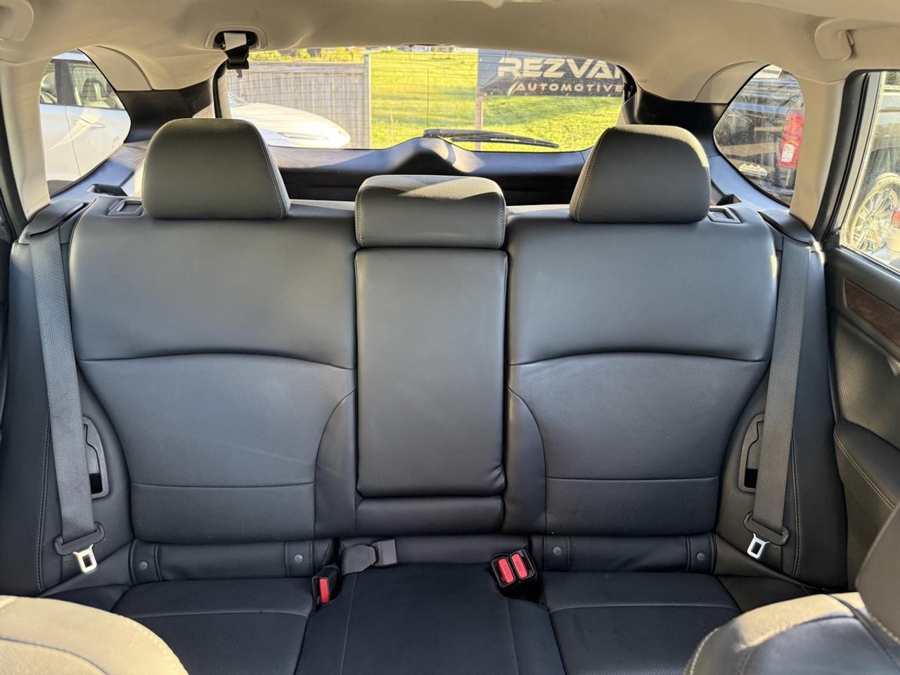2017 Subaru Outback LIMITED Photo