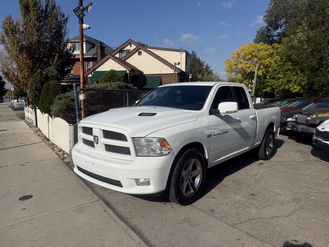 2012 Dodge Ram SPORT Photo0