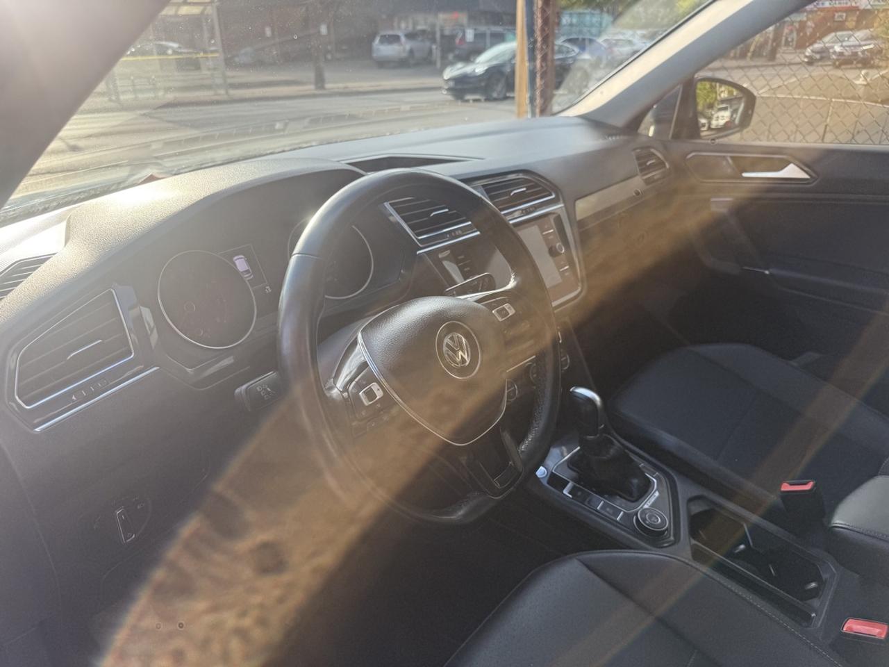 2018 Volkswagen Tiguan COMFORTLINE Photo