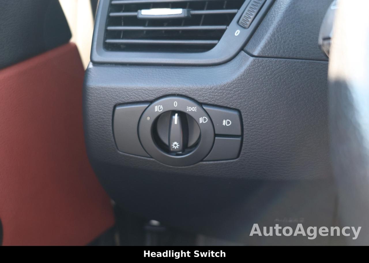 2012 BMW X1 xDrive28i Photo