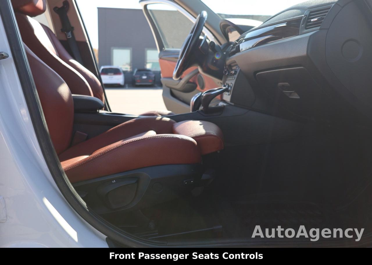 2012 BMW X1 xDrive28i Photo