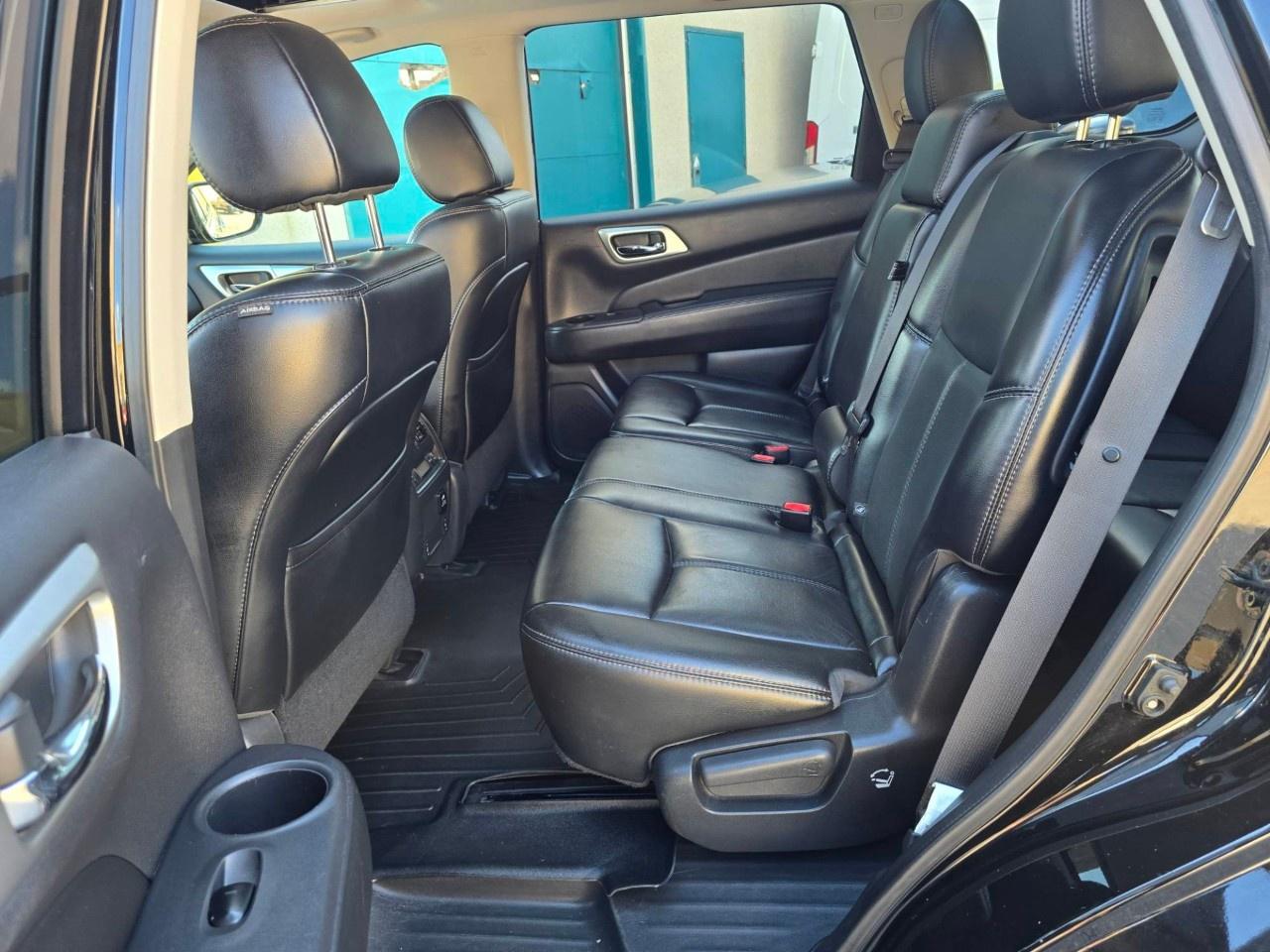 2017 Nissan Pathfinder 4WD 4DR SL Photo