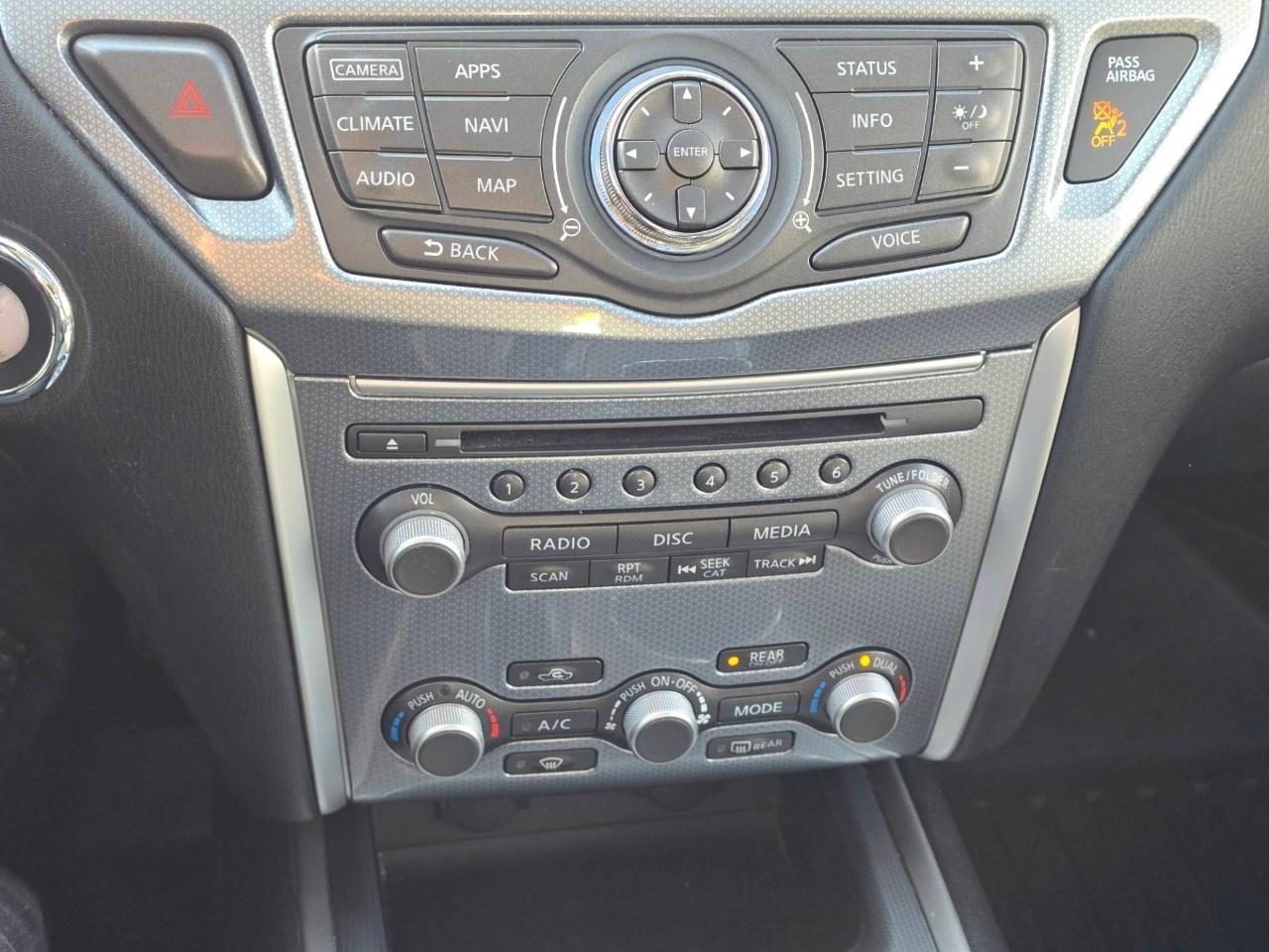 2017 Nissan Pathfinder 4WD 4DR SL Photo