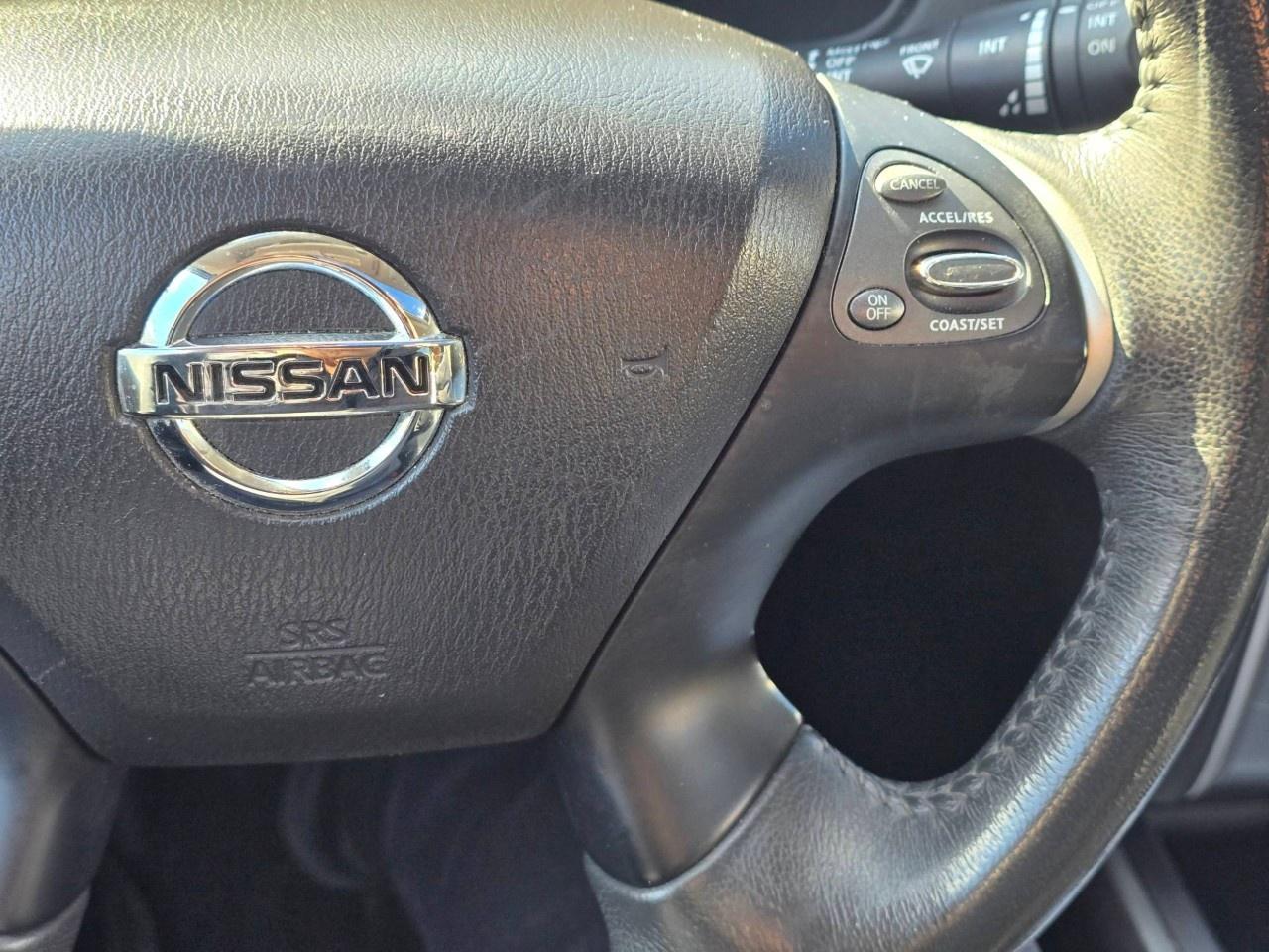 2017 Nissan Pathfinder 4WD 4DR SL Photo