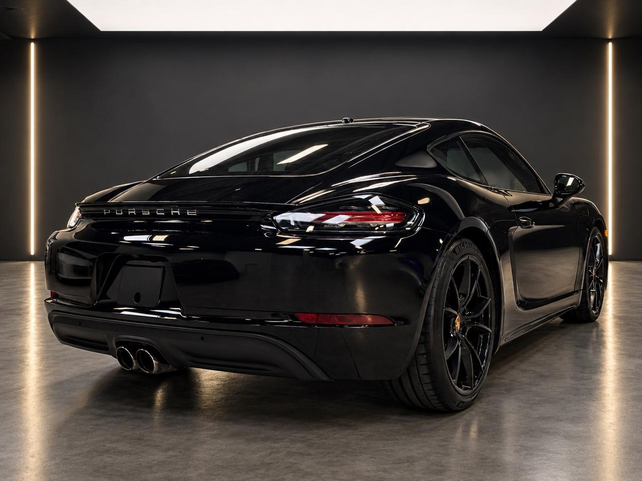 2018 Porsche 718 Cayman  Photo