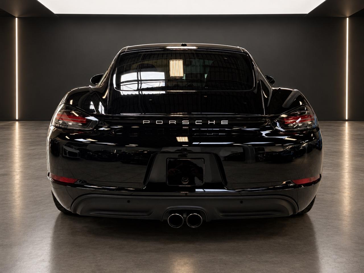 2018 Porsche 718 Cayman  Photo