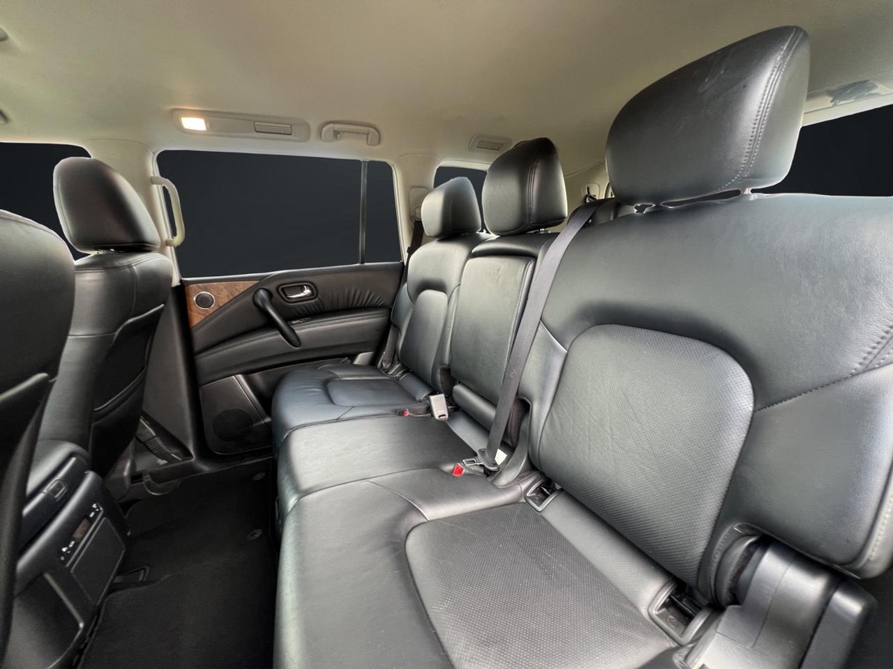 2024 Nissan Armada SL Photo