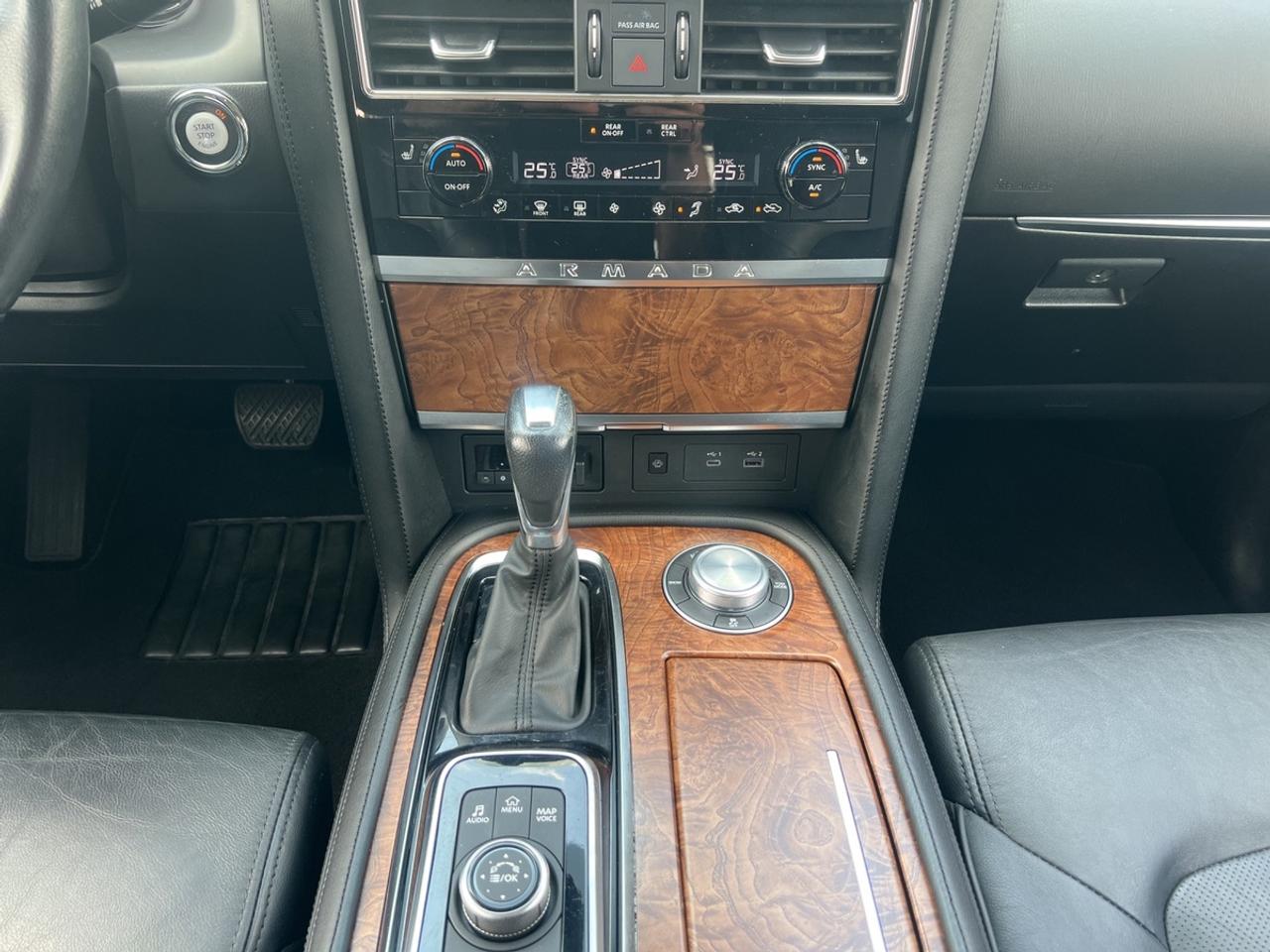 2024 Nissan Armada SL Photo