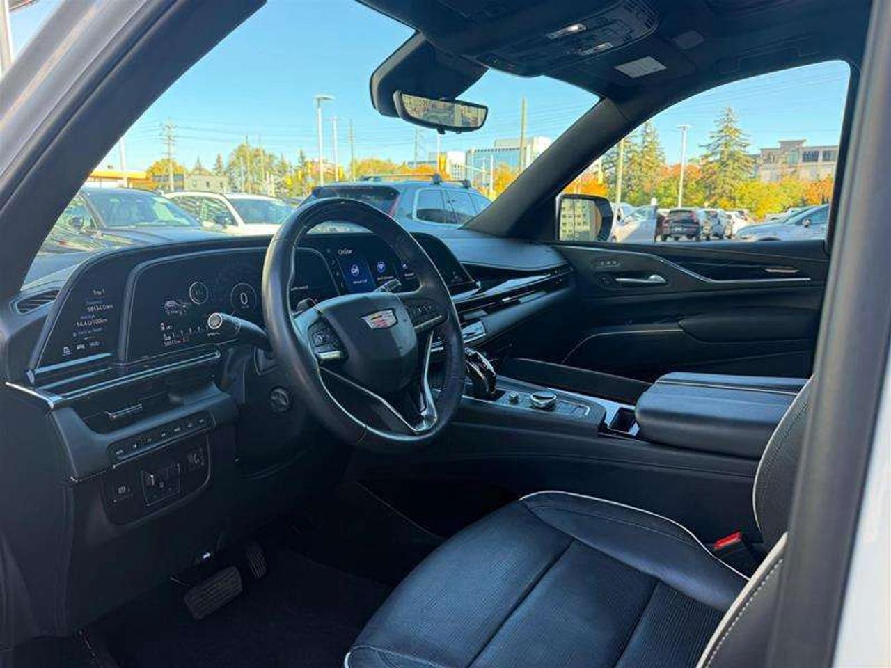 2024 Cadillac Escalade Sport Photo