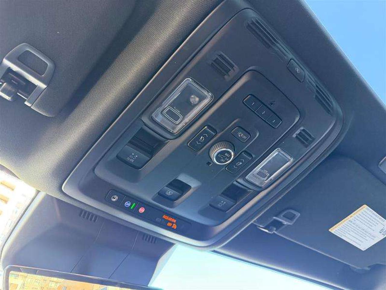 2024 Cadillac Escalade Sport Photo
