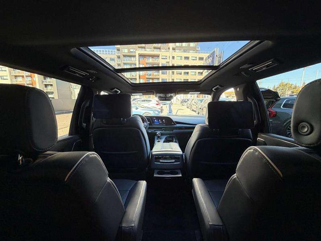 2024 Cadillac Escalade Sport Photo