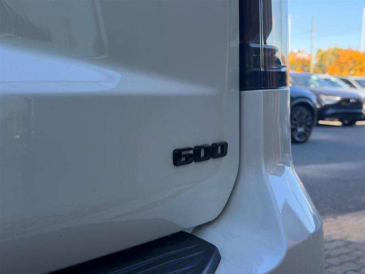 2024 Cadillac Escalade Sport Photo