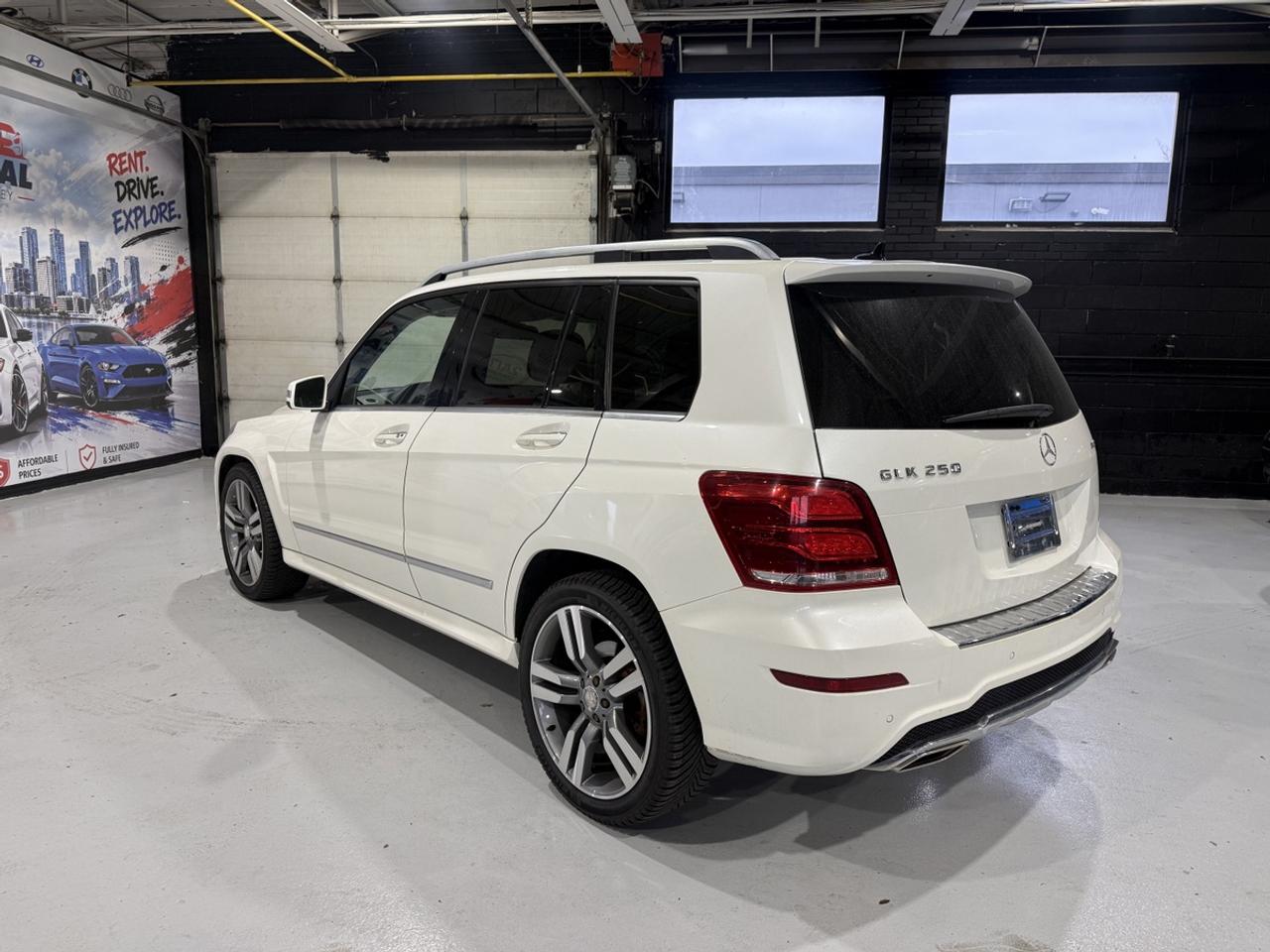 2013 Mercedes-Benz GLK-Class GLK 350 Photo