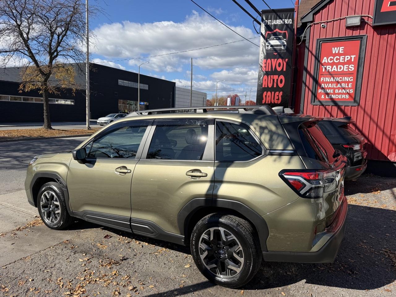 2025 Subaru Forester TOURING Photo
