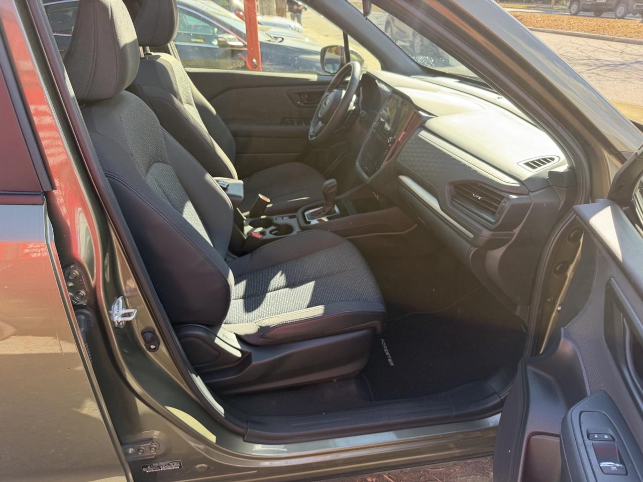 2025 Subaru Forester TOURING Photo