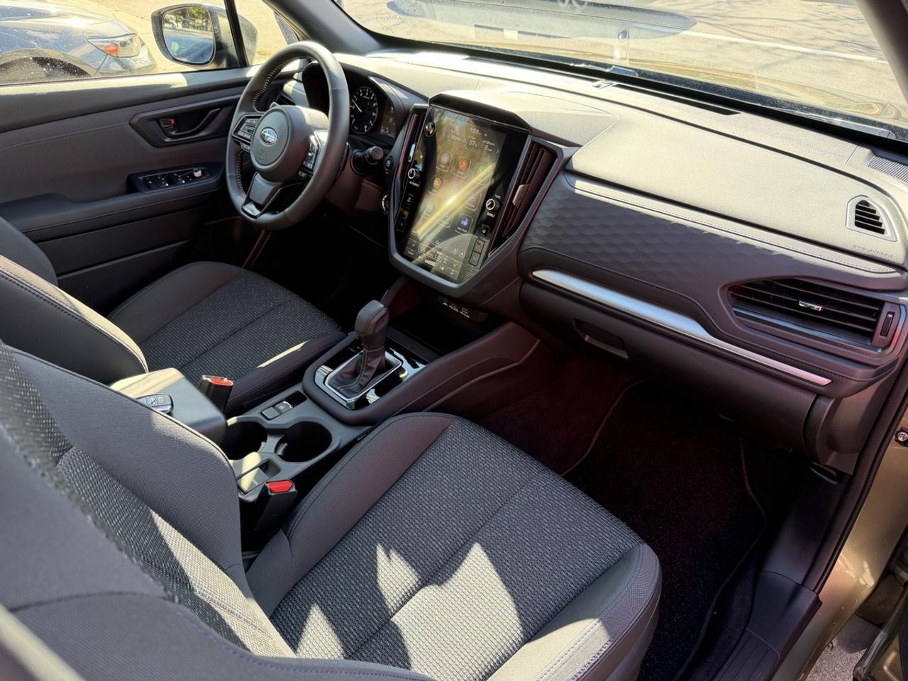 2025 Subaru Forester TOURING Photo
