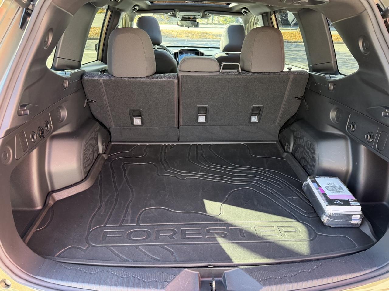 2025 Subaru Forester TOURING Photo