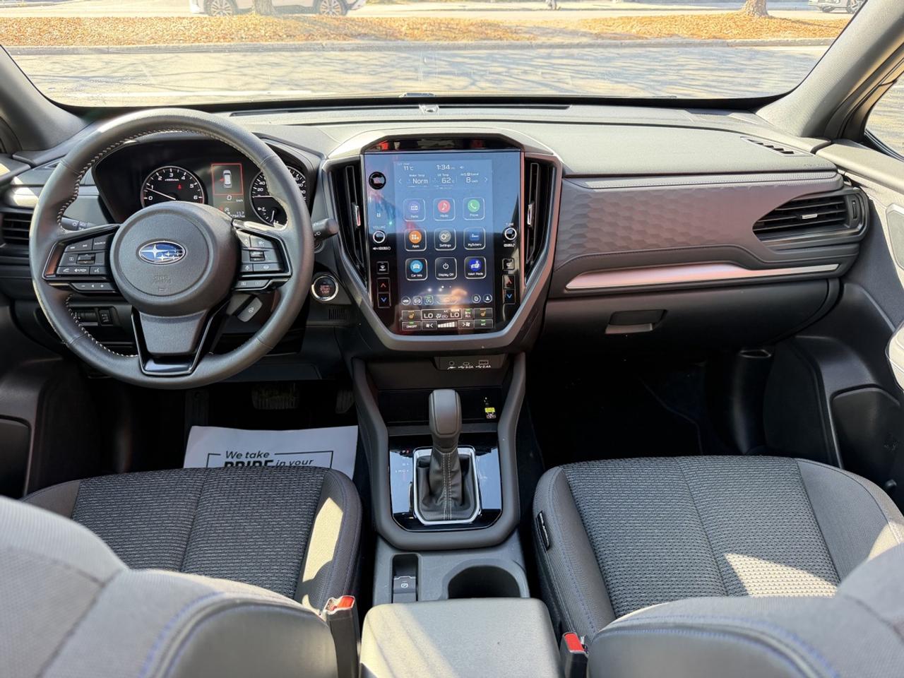 2025 Subaru Forester TOURING Photo