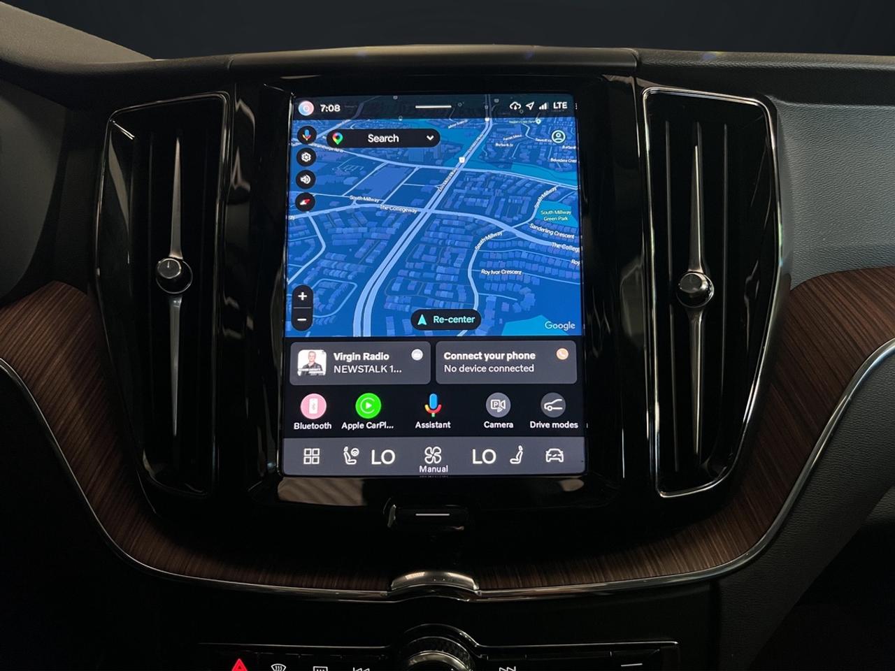 2024 Volvo XC60 B5 Plus Awd Dark Theme Photo