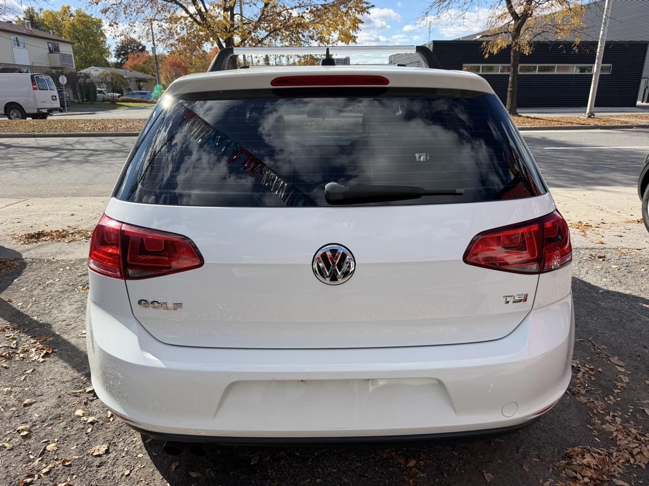 2015 Volkswagen Golf 1.8 TSI Photo
