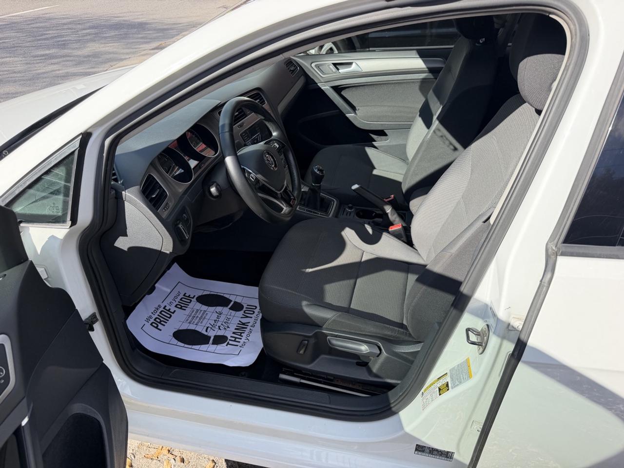 2015 Volkswagen Golf 1.8 TSI Photo