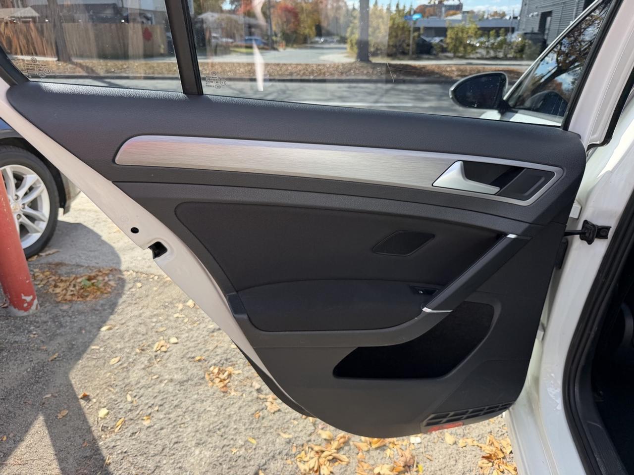 2015 Volkswagen Golf 1.8 TSI Photo