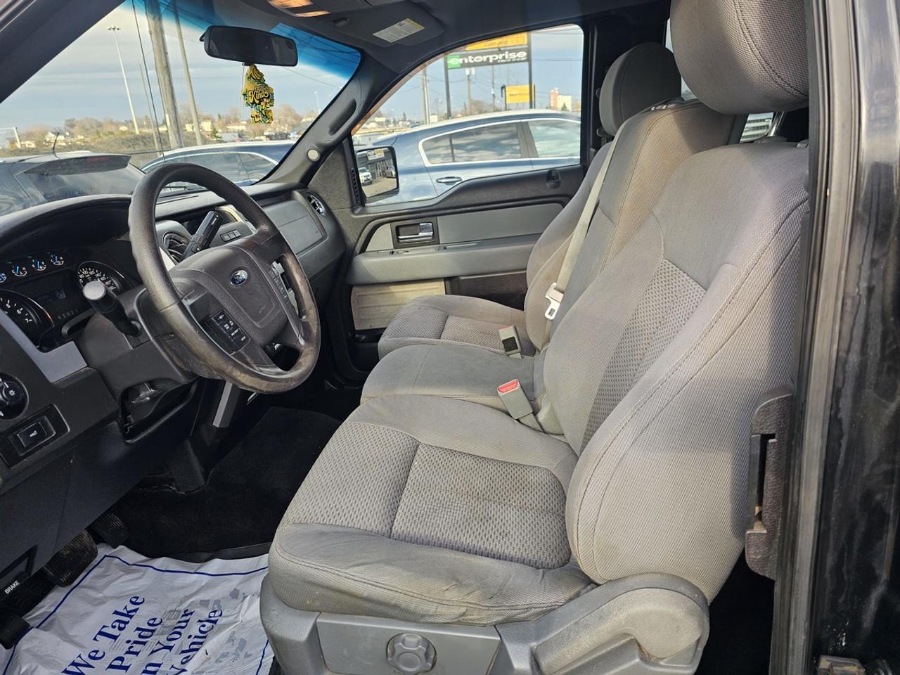 2014 Ford F-150 XLT Photo