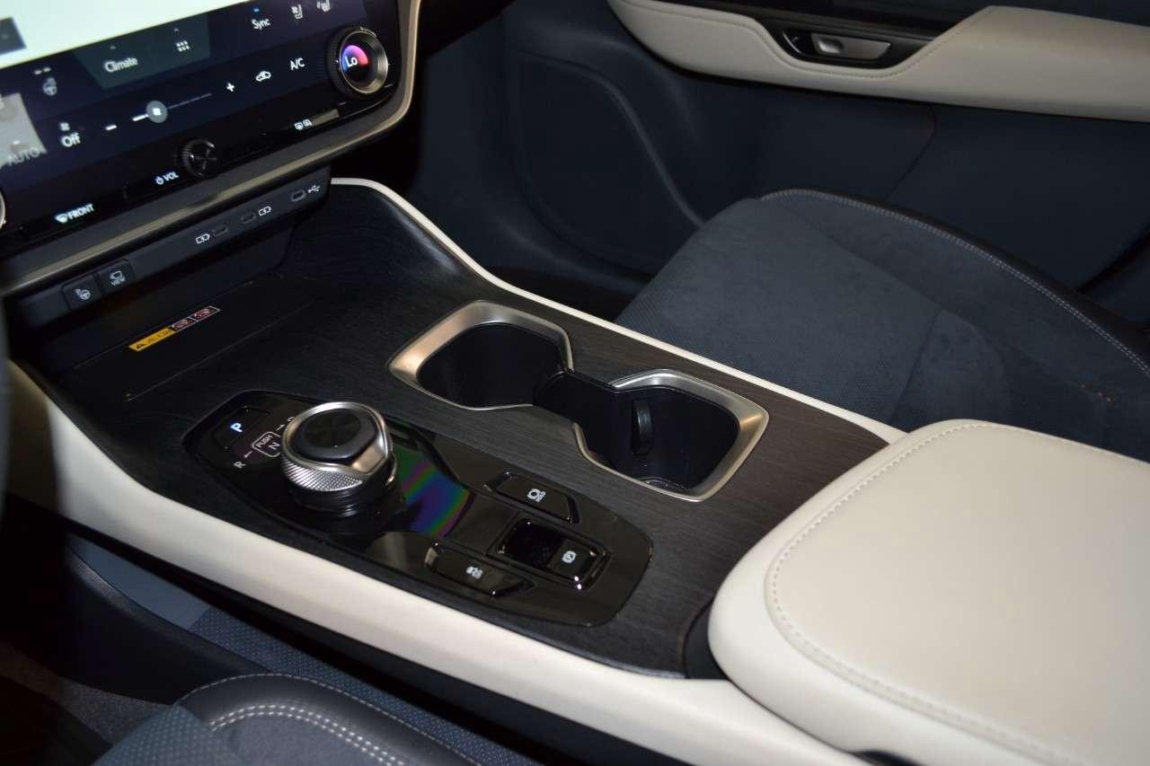 2025 Lexus Others LUXURY Photo