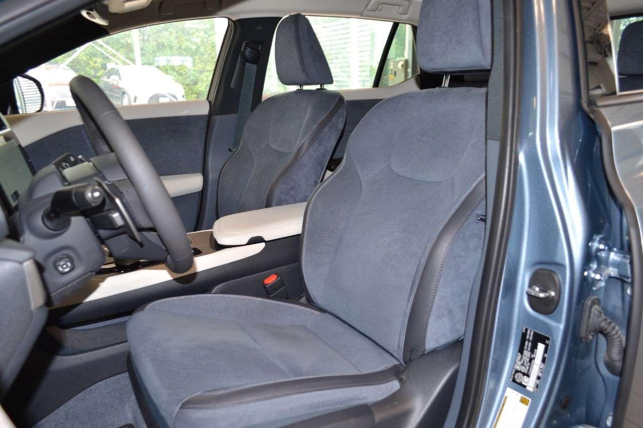 2025 Lexus Others LUXURY Photo