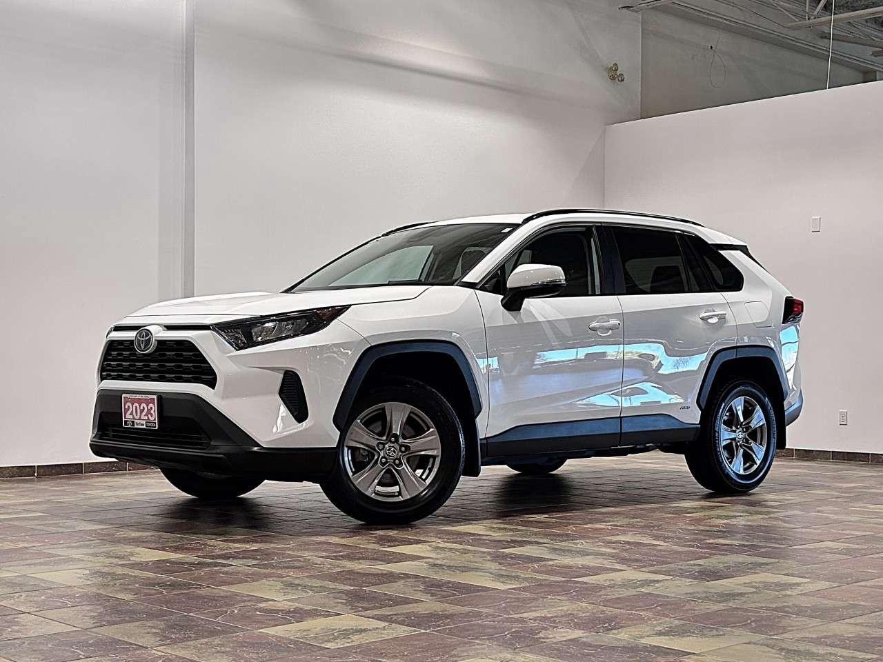 2023 Toyota RAV4 Hybrid LE AWD Photo