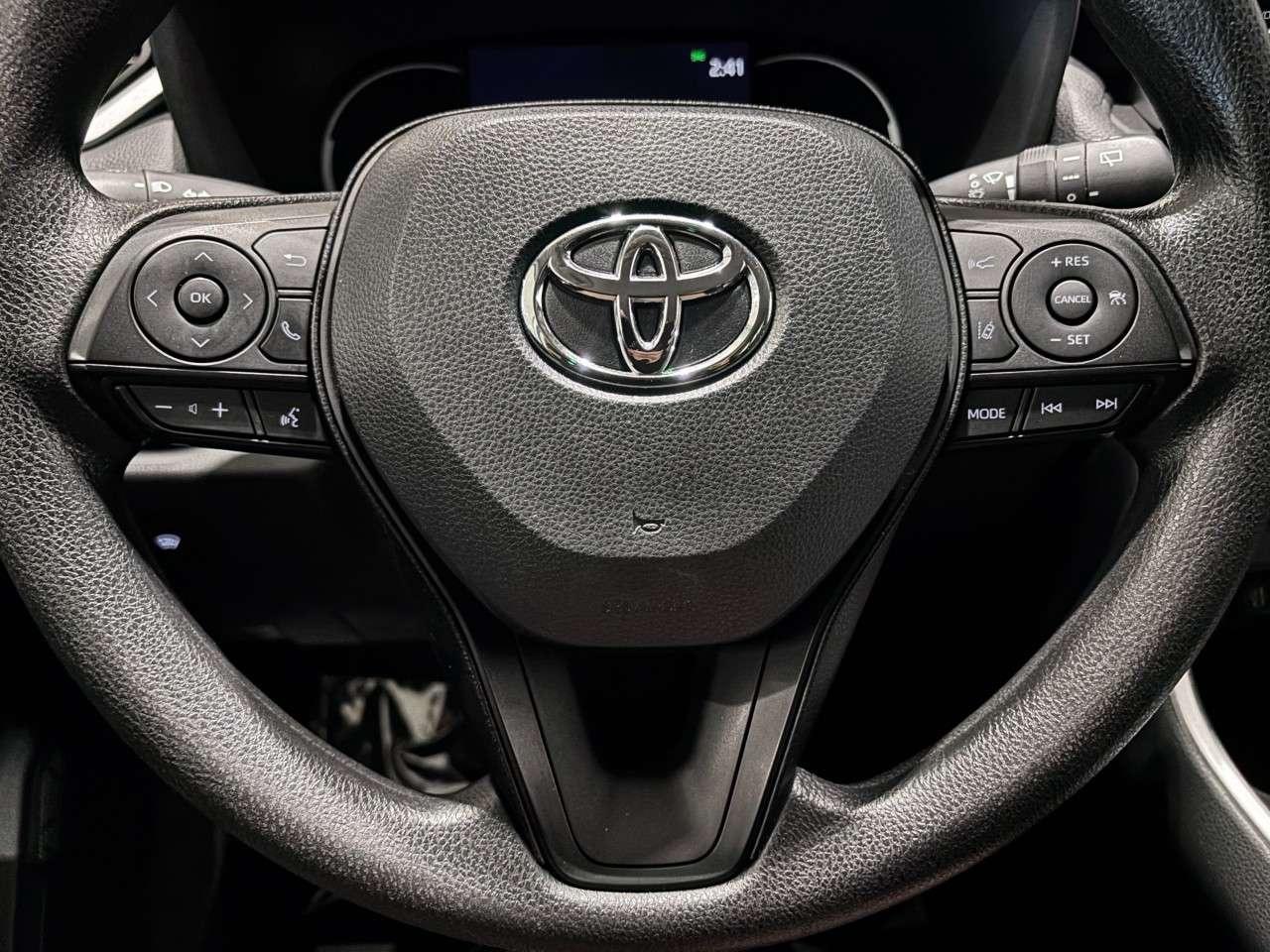 2023 Toyota RAV4 Hybrid LE AWD Photo