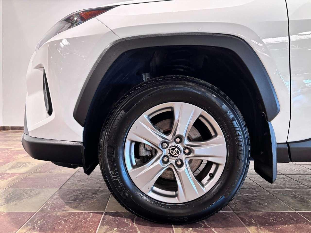 2023 Toyota RAV4 Hybrid LE AWD Photo