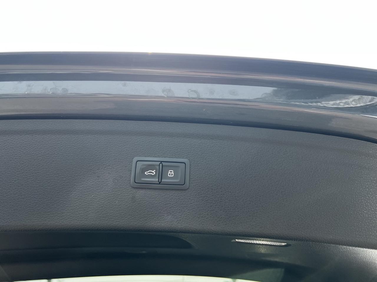 2020 Audi Q5 Premium Titanium Photo4
