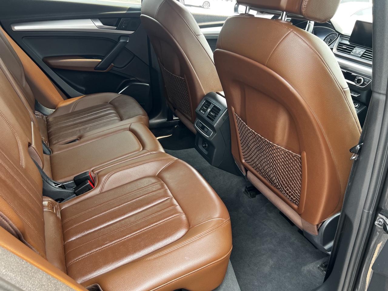 2020 Audi Q5 Premium Titanium Photo