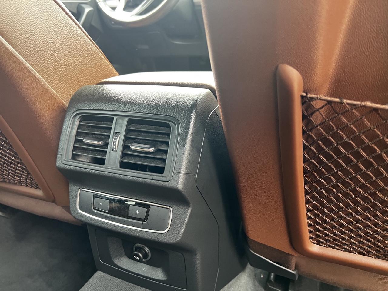 2020 Audi Q5 Premium Titanium Photo