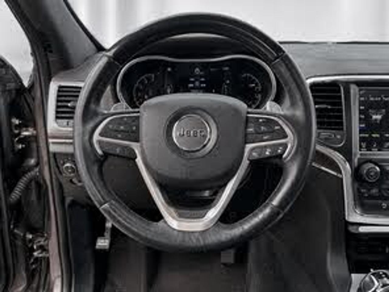 2015 Jeep Grand Cherokee Overland Diesel Photo